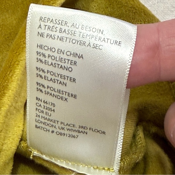 Urban Outfitters Olive Green Velvet Crop Top with White Trim - Size S/P - Picture 11 of 15